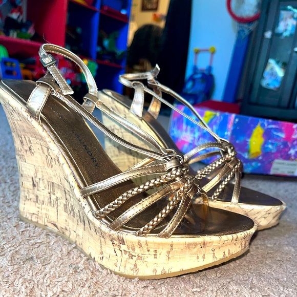 Chinese laundry brown wedges - Picture 1 of 5